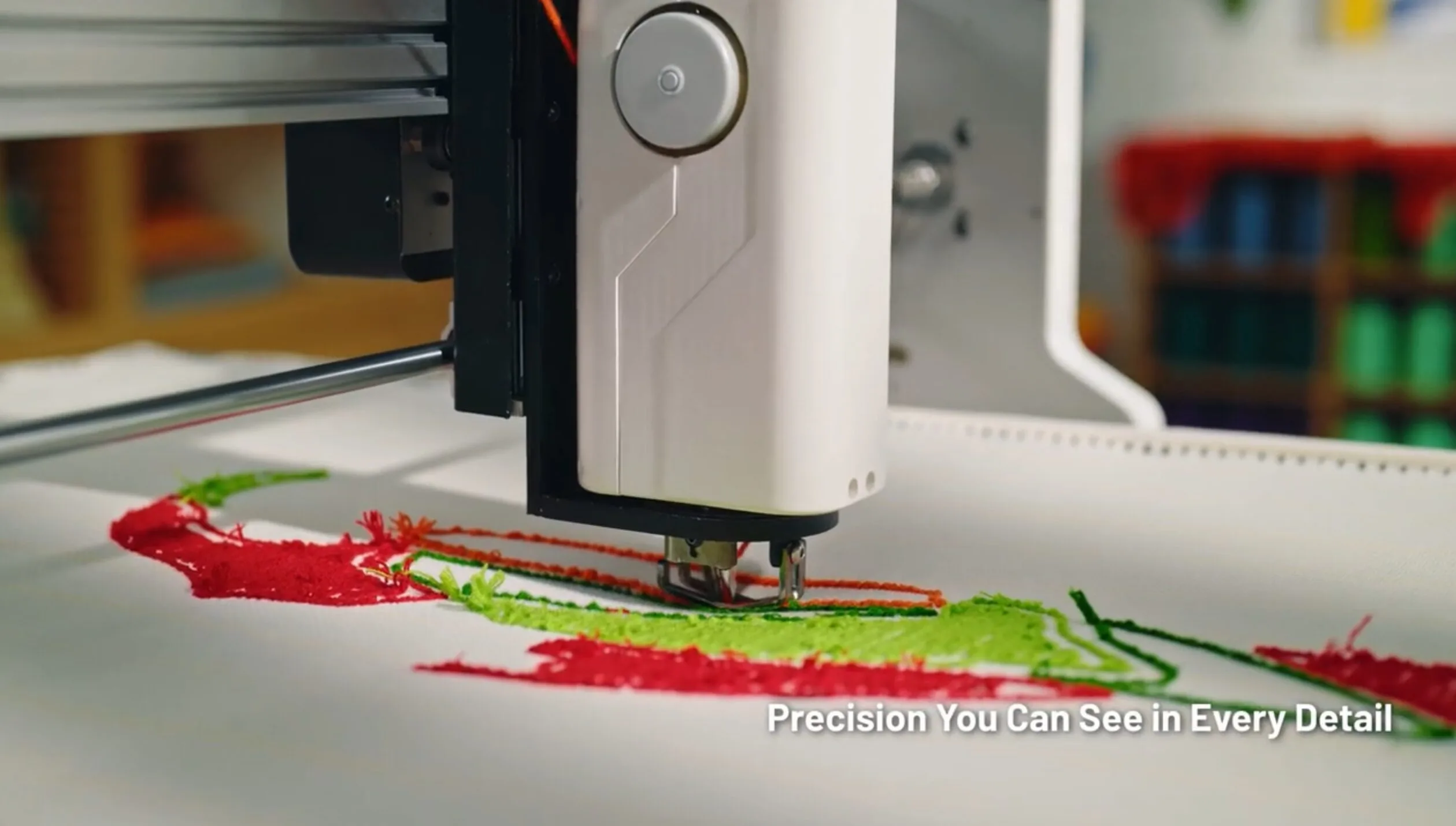 ラグ作りのタフティングを自動化する卓上機「Craftphilia」、約8万円