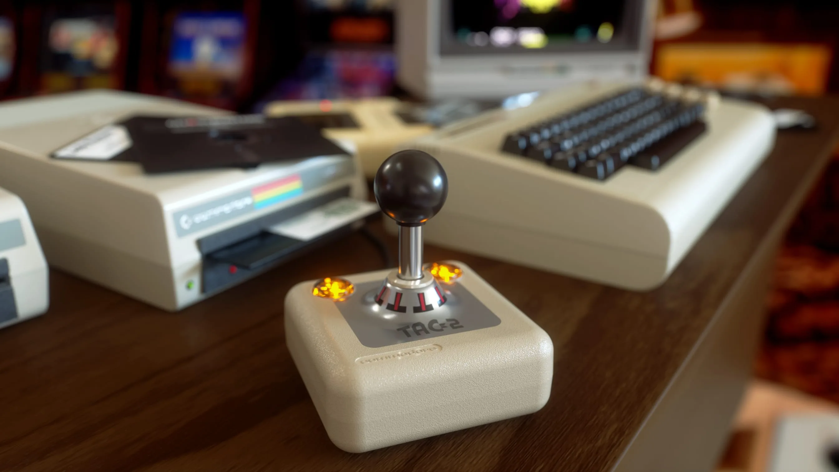 ファミリーコンピュータ専用 ジョイスティック、 3Dシステム、対応ソフト2本 Commodoreが40年前のジョイスティックを復刻、USBにせず9ピンのまま